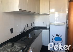 Apartamento à venda com 41m², 1 dormitório, 1 vaga, no bairro Tristeza em Porto Alegre