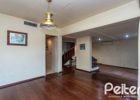 Casa em Condomínio à venda com 363m², 3 dormitórios, 2 suítes, 4 vagas, no bairro Cavalhada em PORTO ALEGRE