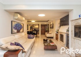 Apartamento à venda com 129m², 4 dormitórios, 1 suíte, 2 vagas, no bairro Ipanema em Porto Alegre