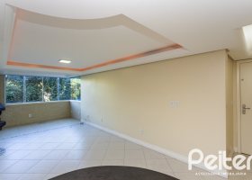 Apartamento à venda com 72m², 2 dormitórios, 1 suíte, 1 vaga, no bairro Cristal em Porto Alegre