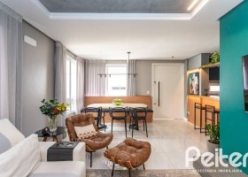 Casa em Condomínio à venda com 154m², 3 dormitórios, 3 suítes, 2 vagas, no bairro Vila Assunção em Porto Alegre