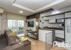 Apartamento à venda com 67m², 3 dormitórios, 1 suíte, 2 vagas, no bairro Tristeza em PORTO ALEGRE