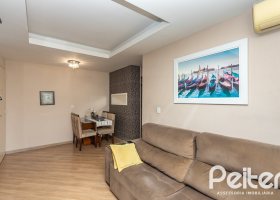 Apartamento à venda com 67m², 3 dormitórios, 1 suíte, 2 vagas, no bairro Tristeza em PORTO ALEGRE