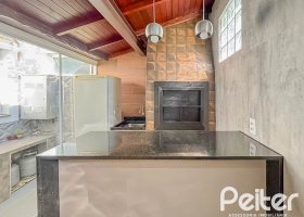 Casa em Condomínio à venda com 117m², 3 dormitórios, 1 suíte, 2 vagas, no bairro Vila Nova em PORTO ALEGRE