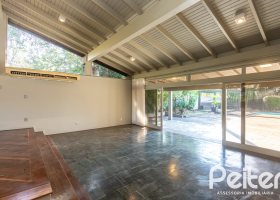 Casa em Condomínio à venda com 328m², 3 dormitórios, 2 suítes, 4 vagas, no bairro Cavalhada em PORTO ALEGRE
