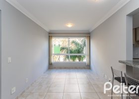 Apartamento à venda com 47m², 1 dormitório, 1 vaga, no bairro Cristal em PORTO ALEGRE