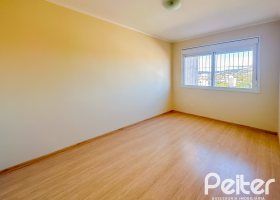 Apartamento à venda com 56m², 2 dormitórios, no bairro Cristal em Porto Alegre