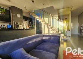 Casa em Condomínio à venda com 197m², 3 dormitórios, 1 suíte, 2 vagas, no bairro Vila Nova em PORTO ALEGRE