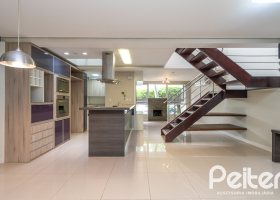 Casa em Condomínio à venda com 177m², 3 dormitórios, 1 suíte, 2 vagas, no bairro Ipanema em PORTO ALEGRE