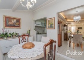 Casa em Condomínio à venda com 210m², 3 dormitórios, 1 suíte, 1 vaga, no bairro Tristeza em PORTO ALEGRE