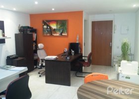 Comercial à venda com 41m², no bairro Tristeza em Porto Alegre