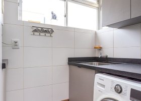 Cobertura à venda com 172m², 3 dormitórios, 1 suíte, 2 vagas, no bairro Tristeza em PORTO ALEGRE