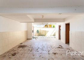 Casa em Condomínio à venda com 342m², 3 dormitórios, 1 suíte, 2 vagas, no bairro Jardim Isabel em PORTO ALEGRE
