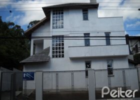 Casa em Condomínio à venda com 247m², 3 dormitórios, 3 suítes, 2 vagas, no bairro Jardim Isabel em Porto Alegre
