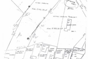 Terreno à venda, no bairro Vila Nova em Porto Alegre