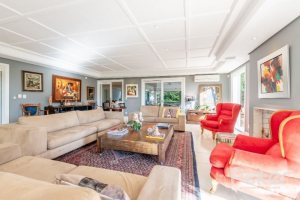  à venda, no bairro  em 