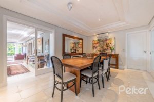  à venda, no bairro  em 