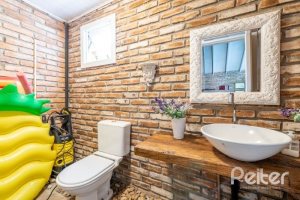  à venda, no bairro  em 