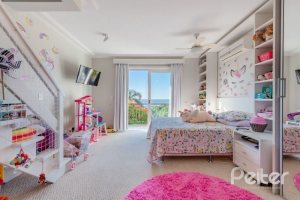  à venda, no bairro  em 