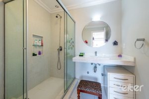  à venda, no bairro  em 