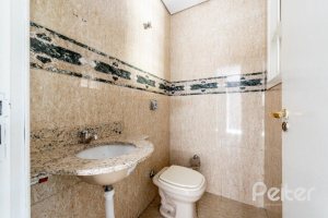 Casa à venda com 300m², 4 dormitórios, 4 suítes, 4 vagas, no bairro Vila Assunção em Porto Alegre