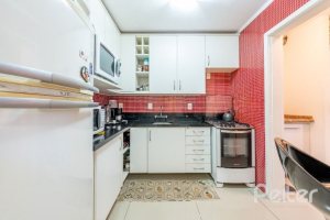 Casa em Condomínio à venda com 162m², 3 dormitórios, 1 suíte, 2 vagas, no bairro Vila Assunção em PORTO ALEGRE