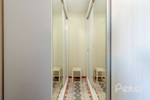 Casa em Condomínio à venda com 162m², 3 dormitórios, 1 suíte, 2 vagas, no bairro Vila Assunção em PORTO ALEGRE