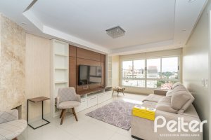 Apartamento à venda com 102m², 3 dormitórios, 1 suíte, 2 vagas, no bairro Tristeza em PORTO ALEGRE