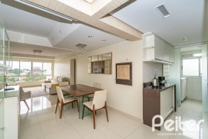 Apartamento à venda com 102m², 3 dormitórios, 1 suíte, 2 vagas, no bairro Tristeza em PORTO ALEGRE