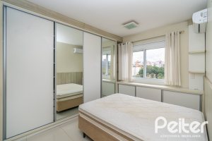 Apartamento à venda com 102m², 3 dormitórios, 1 suíte, 2 vagas, no bairro Tristeza em PORTO ALEGRE