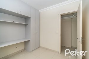 Apartamento à venda com 102m², 3 dormitórios, 1 suíte, 2 vagas, no bairro Tristeza em PORTO ALEGRE