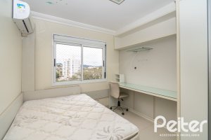 Apartamento à venda com 102m², 3 dormitórios, 1 suíte, 2 vagas, no bairro Tristeza em PORTO ALEGRE