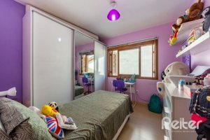 Casa em Condomínio à venda com 145m², 3 dormitórios, 1 suíte, 2 vagas, no bairro Tristeza em Porto Alegre