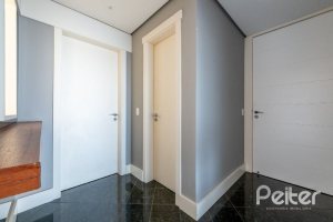 Apartamento à venda com 200m², 3 dormitórios, 3 suítes, 4 vagas, no bairro Cristal em PORTO ALEGRE