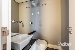 Apartamento à venda com 200m², 3 dormitórios, 3 suítes, 4 vagas, no bairro Cristal em PORTO ALEGRE