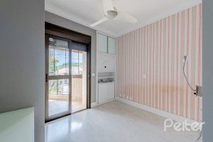 Apartamento à venda com 200m², 3 dormitórios, 3 suítes, 4 vagas, no bairro Cristal em PORTO ALEGRE