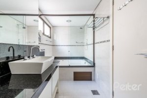 Apartamento à venda com 200m², 3 dormitórios, 3 suítes, 4 vagas, no bairro Cristal em PORTO ALEGRE