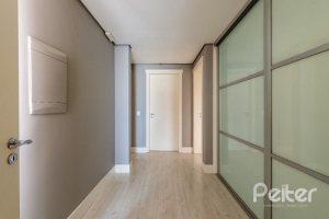 Apartamento à venda com 200m², 3 dormitórios, 3 suítes, 4 vagas, no bairro Cristal em PORTO ALEGRE