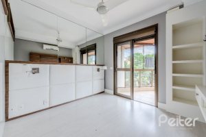 Apartamento à venda com 200m², 3 dormitórios, 3 suítes, 4 vagas, no bairro Cristal em PORTO ALEGRE