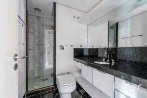 Apartamento à venda com 200m², 3 dormitórios, 3 suítes, 4 vagas, no bairro Cristal em PORTO ALEGRE