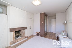 Casa em Condomínio à venda com 321m², 4 dormitórios, 2 suítes, 4 vagas, no bairro Terra Ville em PORTO ALEGRE