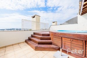 Casa em Condomínio à venda com 252m², 3 dormitórios, 1 suíte, 3 vagas, no bairro Tristeza em Porto Alegre