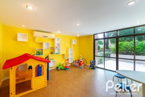 Apartamento à venda com 88m², 3 dormitórios, 1 suíte, 2 vagas, no bairro Tristeza em PORTO ALEGRE
