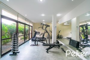 Apartamento à venda com 88m², 3 dormitórios, 1 suíte, 2 vagas, no bairro Tristeza em PORTO ALEGRE
