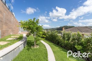 Casa em Condomínio à venda com 303m², 3 dormitórios, 3 suítes, 4 vagas, no bairro Alphaville em PORTO ALEGRE