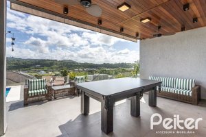 Casa em Condomínio à venda com 303m², 3 dormitórios, 3 suítes, 4 vagas, no bairro Alphaville em PORTO ALEGRE