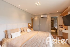 Casa em Condomínio à venda com 303m², 3 dormitórios, 3 suítes, 4 vagas, no bairro Alphaville em PORTO ALEGRE