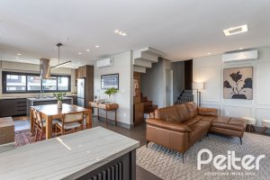 Casa em Condomínio à venda com 303m², 3 dormitórios, 3 suítes, 4 vagas, no bairro Alphaville em PORTO ALEGRE