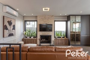 Casa em Condomínio à venda com 303m², 3 dormitórios, 3 suítes, 4 vagas, no bairro Alphaville em PORTO ALEGRE