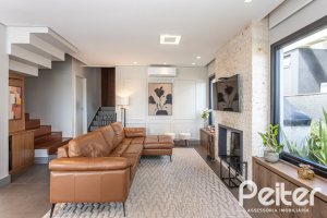 Casa em Condomínio à venda com 303m², 3 dormitórios, 3 suítes, 4 vagas, no bairro Alphaville em PORTO ALEGRE